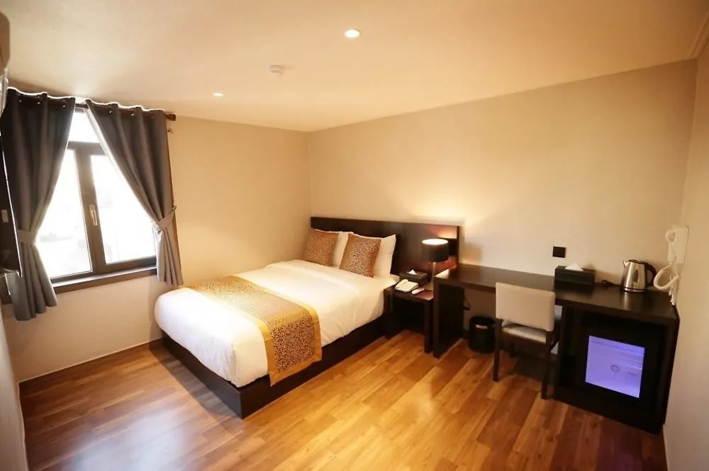 Iwell Hotel Τζέτζου